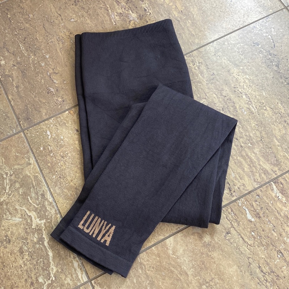 Lunya Seamless Leggings